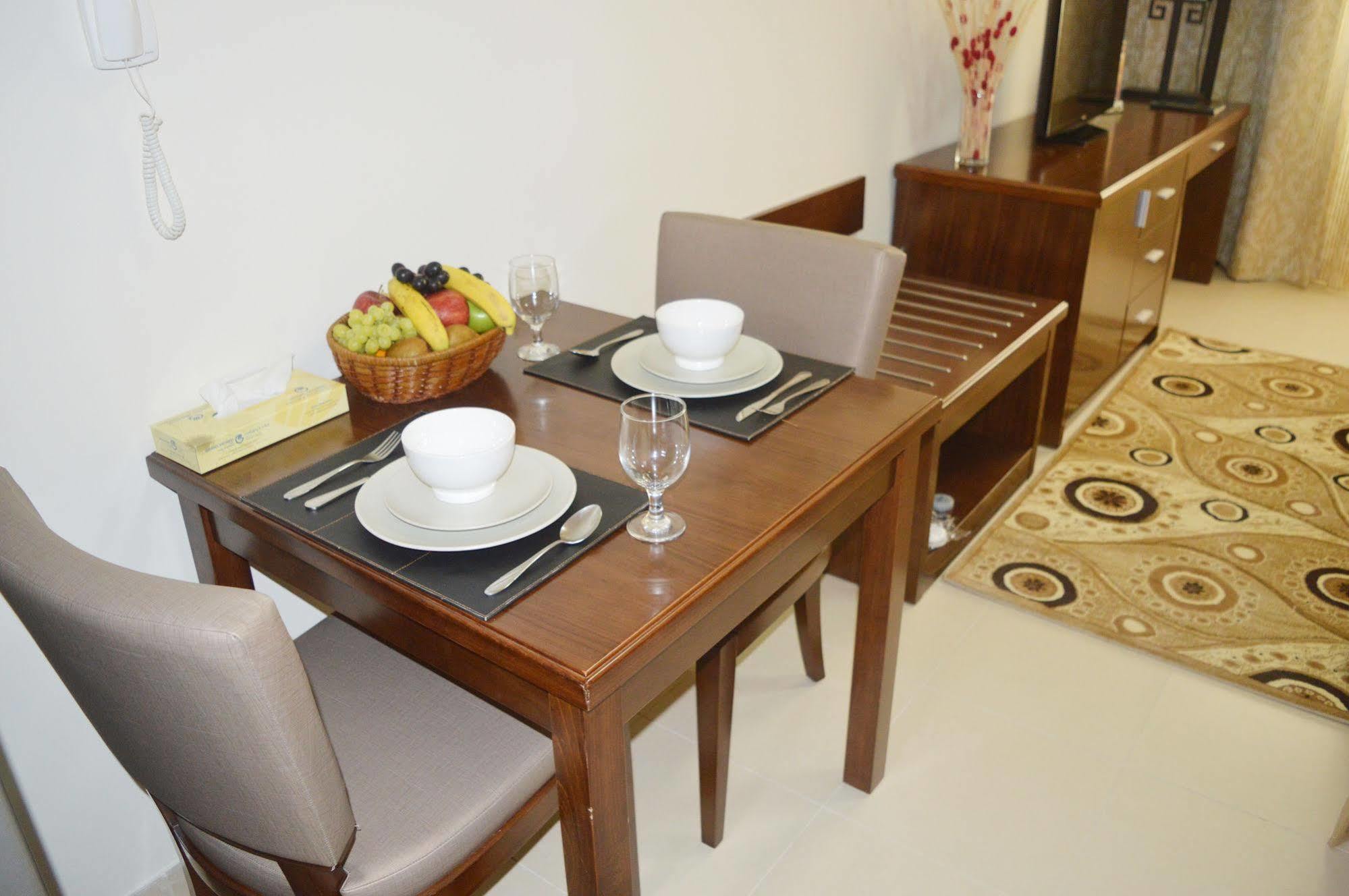 Grand Midwest View Hotel Apartments Dubai Exteriör bild