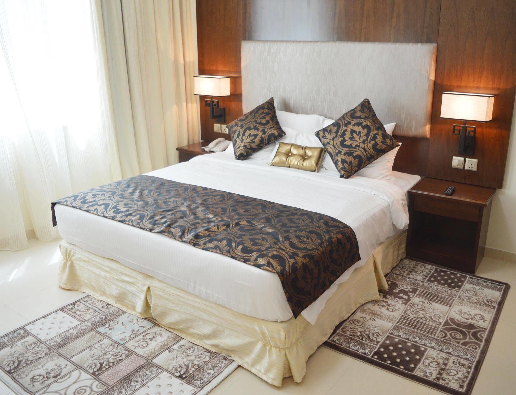 Grand Midwest View Hotel Apartments Dubai Exteriör bild