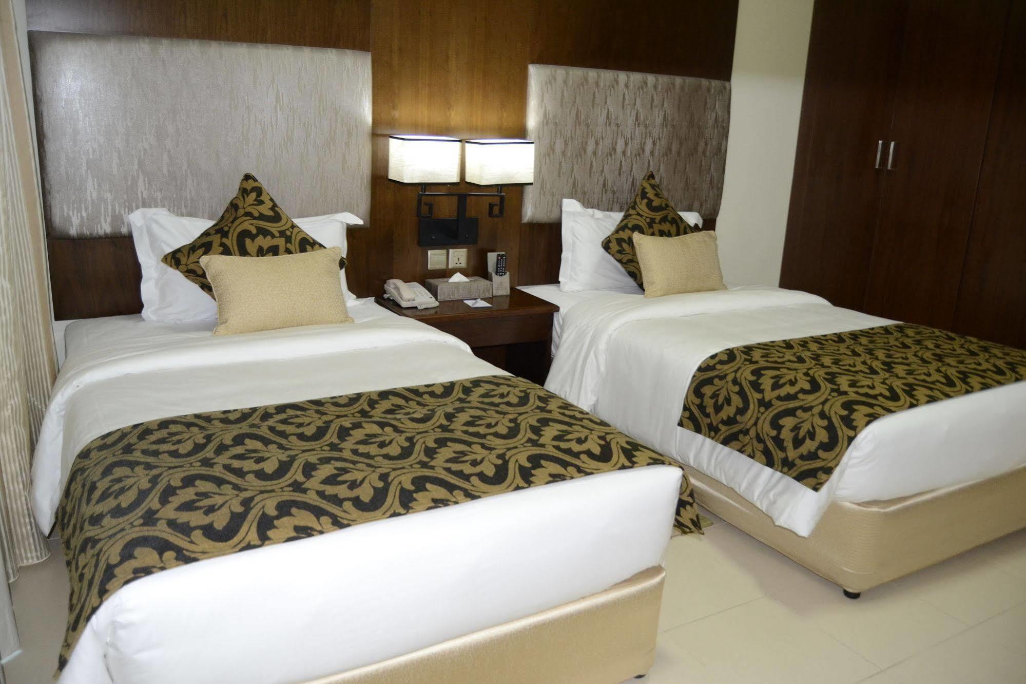 Grand Midwest View Hotel Apartments Dubai Exteriör bild